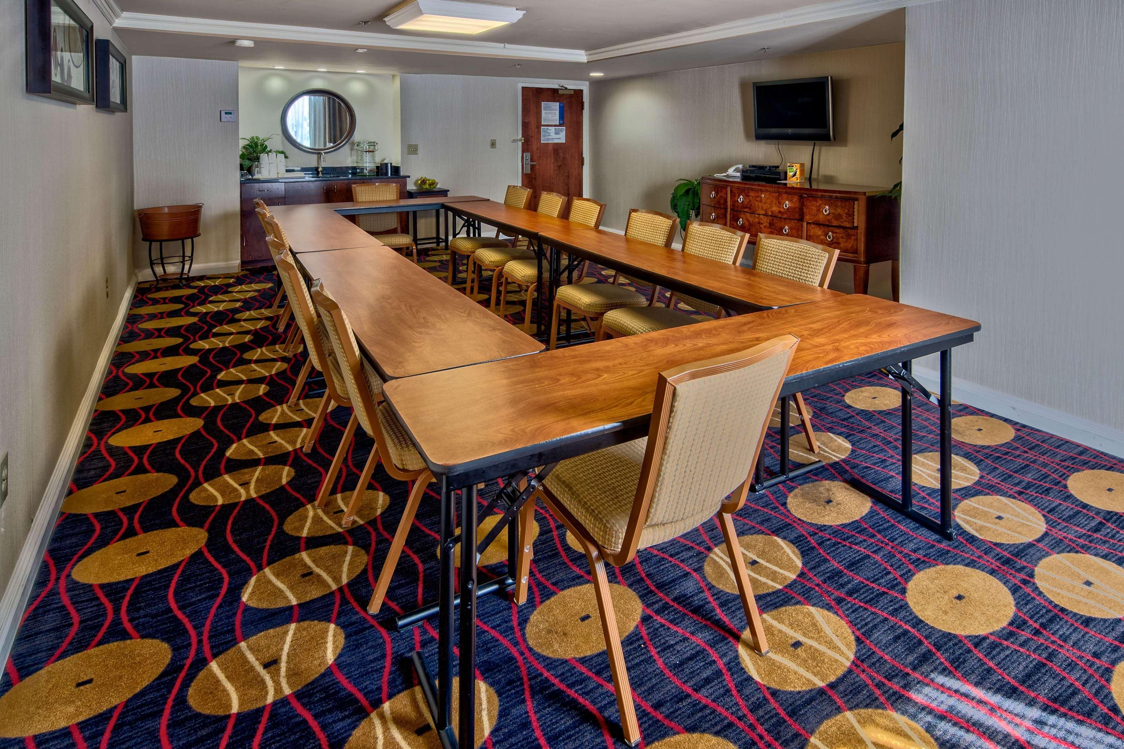 Hampton Inn Atlanta-Peachtree Corners/נורקרוס מראה חיצוני תמונה