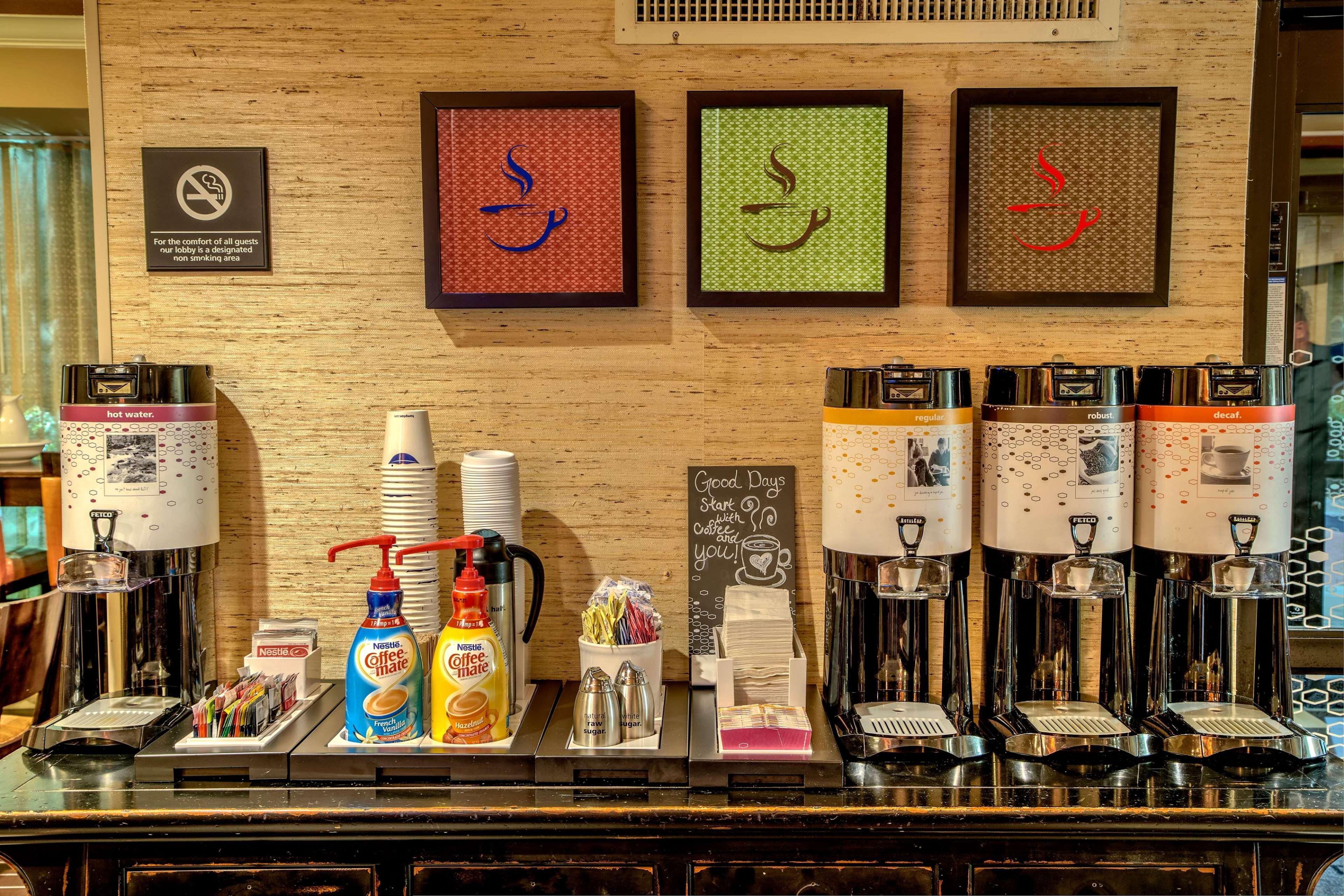 Hampton Inn Atlanta-Peachtree Corners/נורקרוס מראה חיצוני תמונה