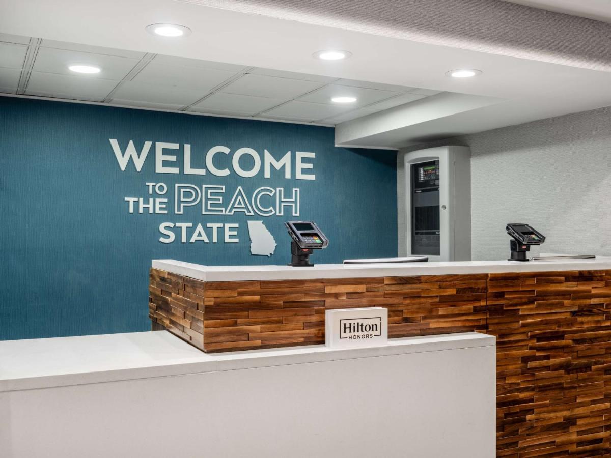 Hampton Inn Atlanta-Peachtree Corners/נורקרוס מראה חיצוני תמונה