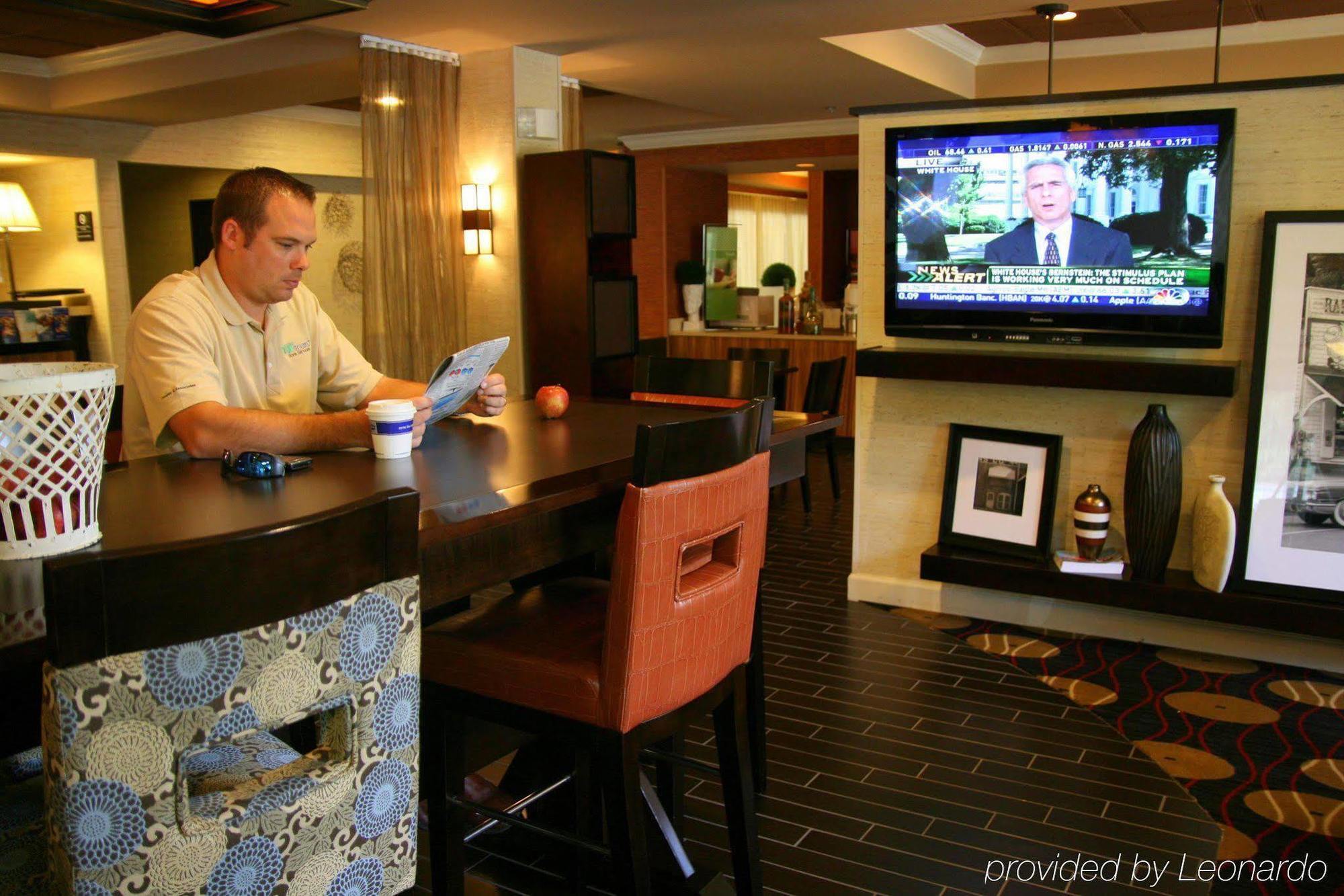 Hampton Inn Atlanta-Peachtree Corners/נורקרוס מסעדה תמונה